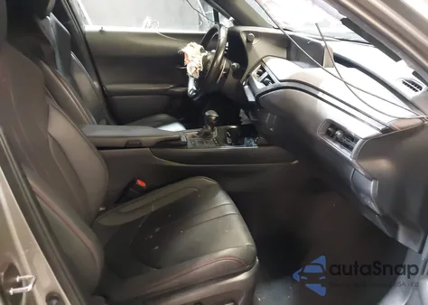 2021 Lexus Ux 250H F Sport z USA, uszkodzony, nr VIN JTHR9JBH2M2051417